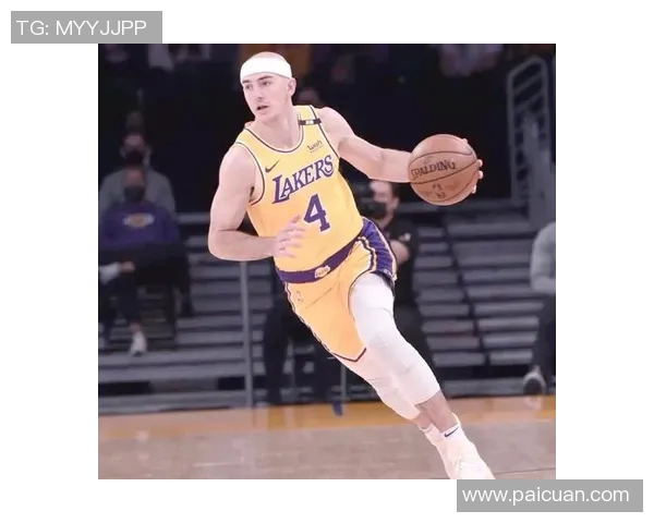 亚历克斯卡鲁索如何在NBA赛场上展现出色的防守与团队合作精神